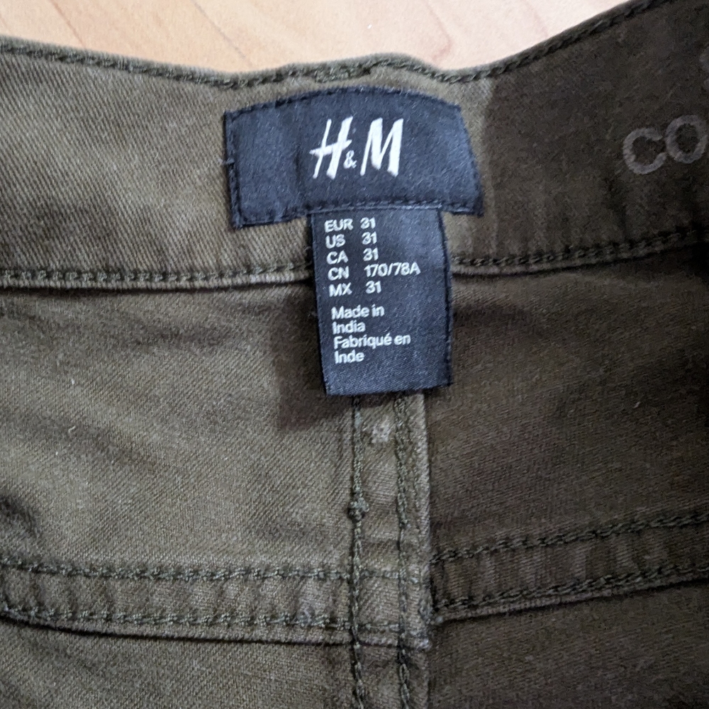H&M Men's Olive Jean Shorts - Picture 3 of 5